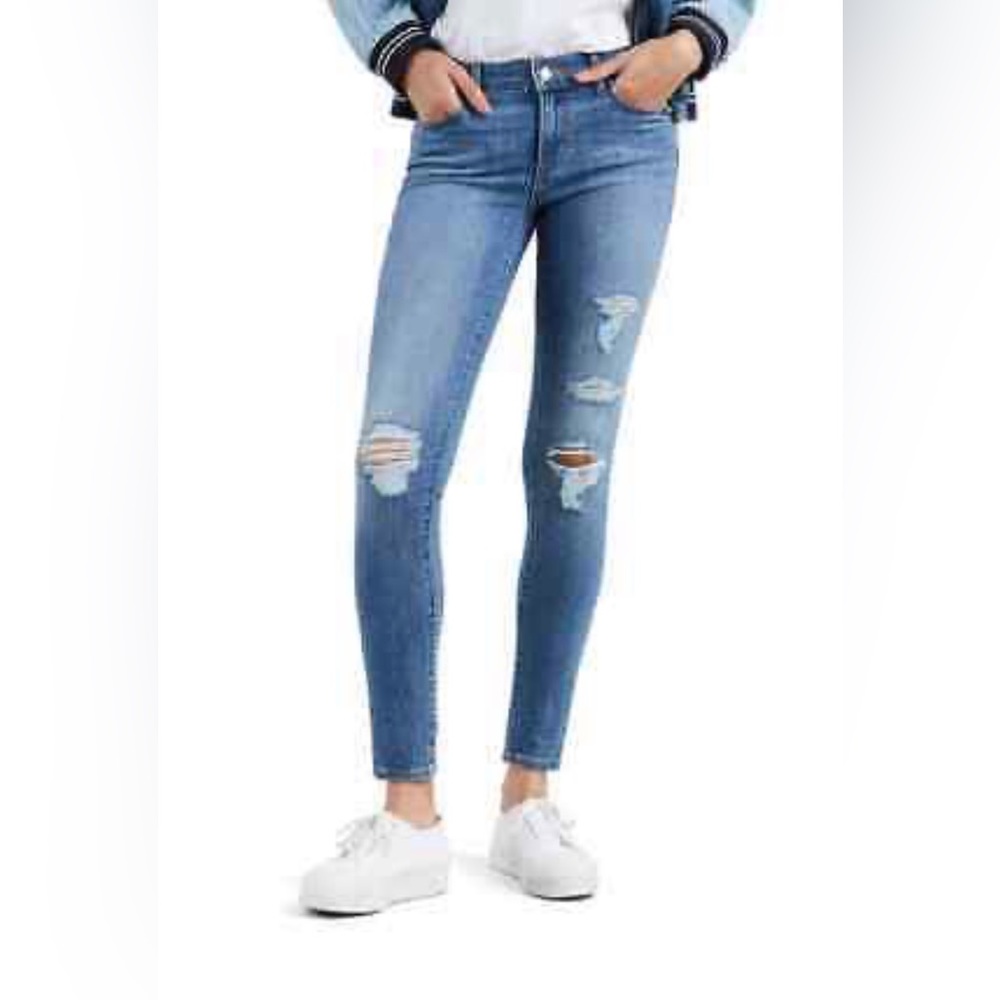 Levi’s Women’s 710 Super Skinny Destructive Jean